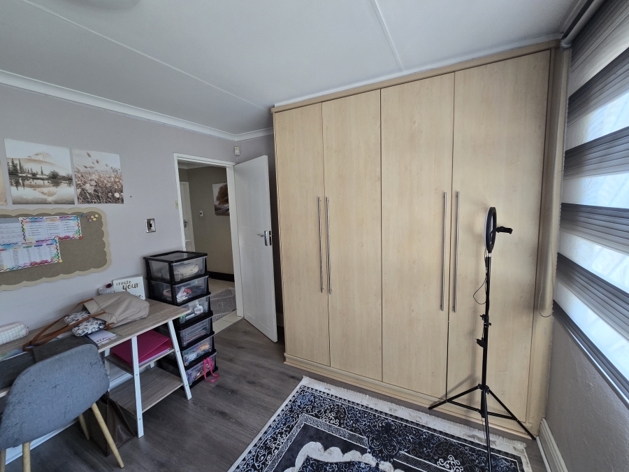 3 Bedroom Property for Sale in Bassonia Gauteng