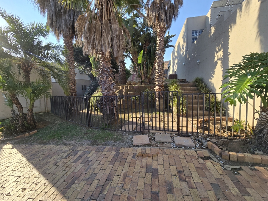 3 Bedroom Property for Sale in Bassonia Gauteng