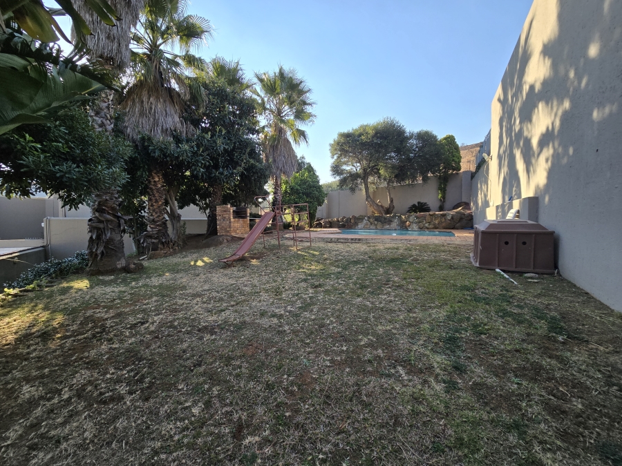 3 Bedroom Property for Sale in Bassonia Gauteng