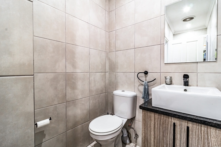 3 Bedroom Property for Sale in Brackendowns Gauteng