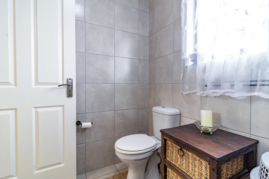 3 Bedroom Property for Sale in Brackendowns Gauteng