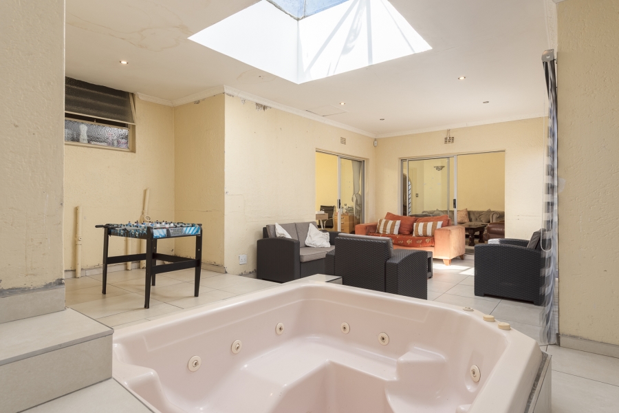 3 Bedroom Property for Sale in Suideroord Gauteng