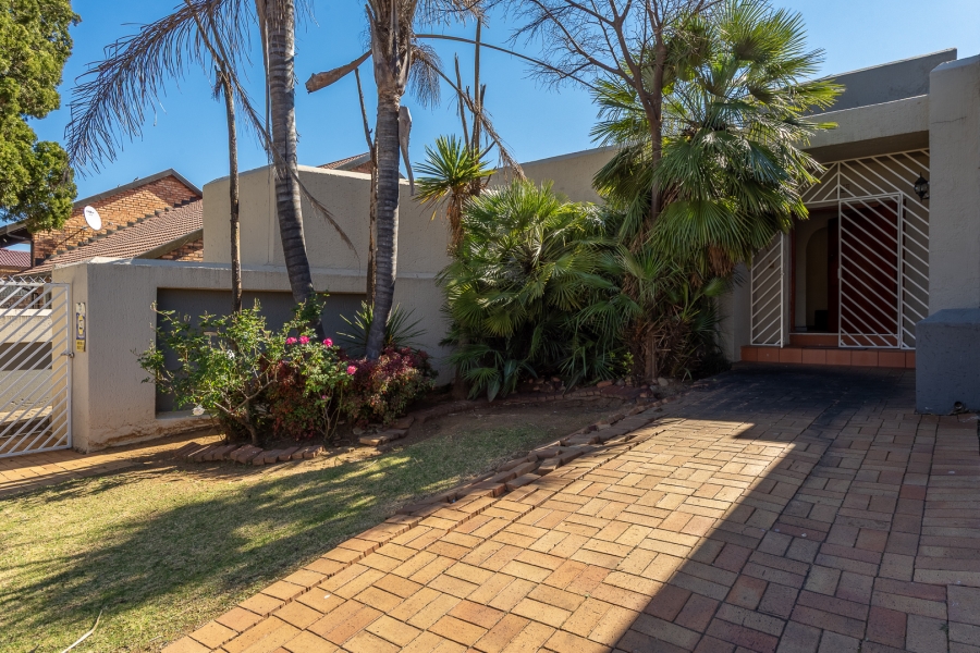 3 Bedroom Property for Sale in Suideroord Gauteng