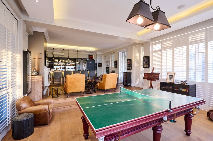 5 Bedroom Property for Sale in Waterfall Country Estate Gauteng
