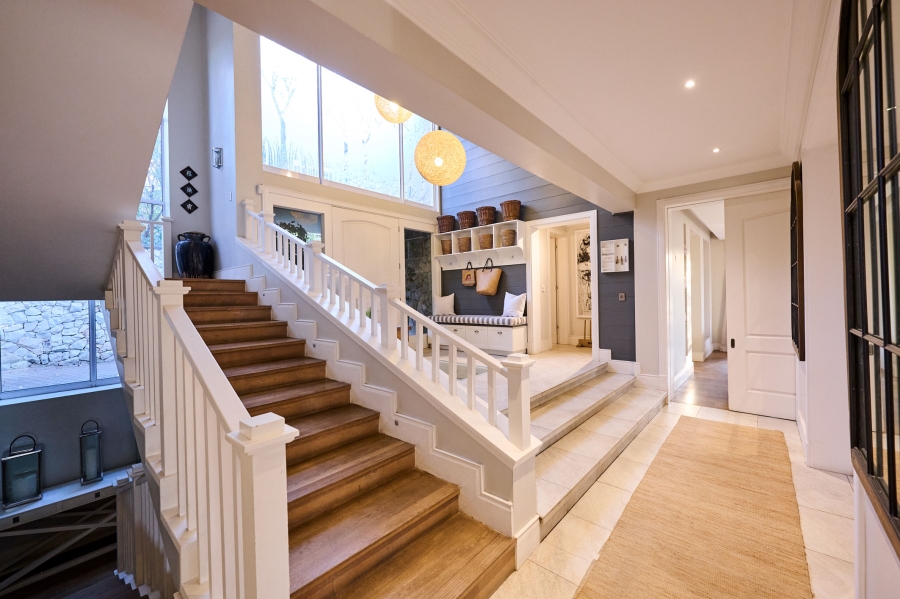 5 Bedroom Property for Sale in Waterfall Country Estate Gauteng