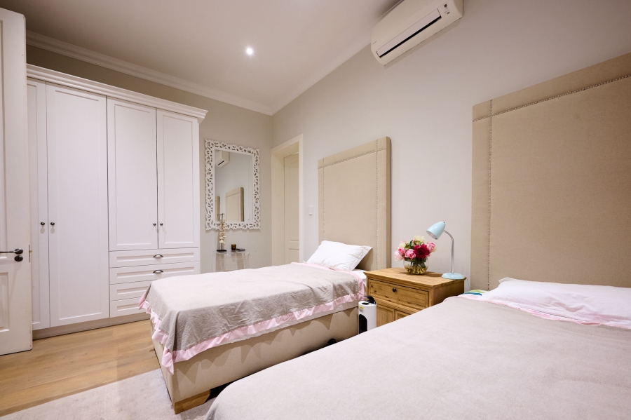 5 Bedroom Property for Sale in Waterfall Country Estate Gauteng