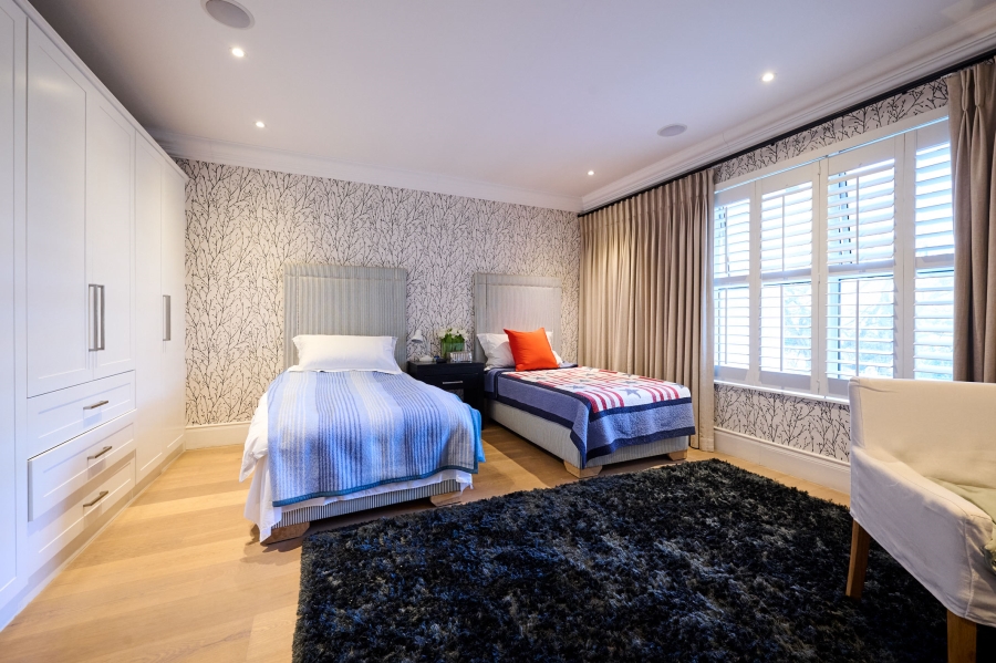 5 Bedroom Property for Sale in Waterfall Country Estate Gauteng