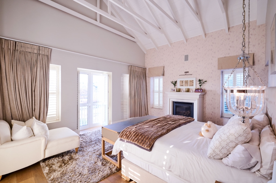 5 Bedroom Property for Sale in Waterfall Country Estate Gauteng