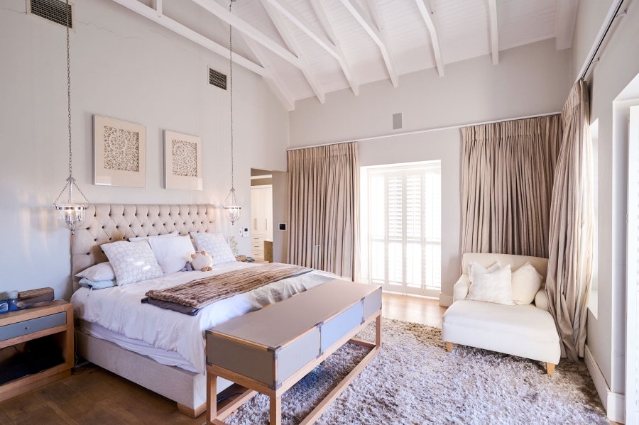 5 Bedroom Property for Sale in Waterfall Country Estate Gauteng