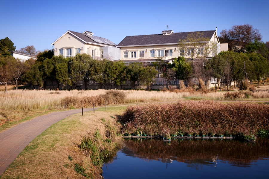 5 Bedroom Property for Sale in Waterfall Country Estate Gauteng