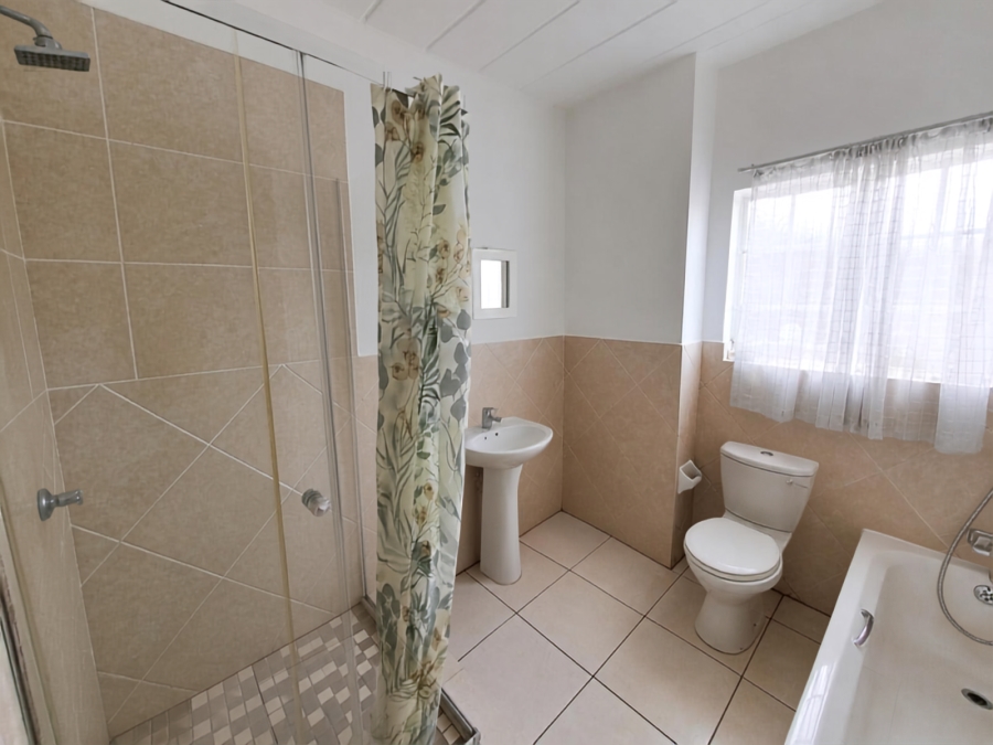 2 Bedroom Property for Sale in Erand Gardens Gauteng