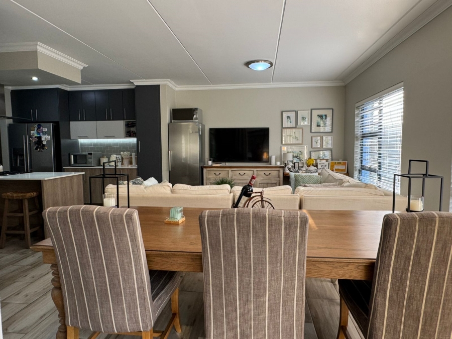 3 Bedroom Property for Sale in Carlswald Gauteng