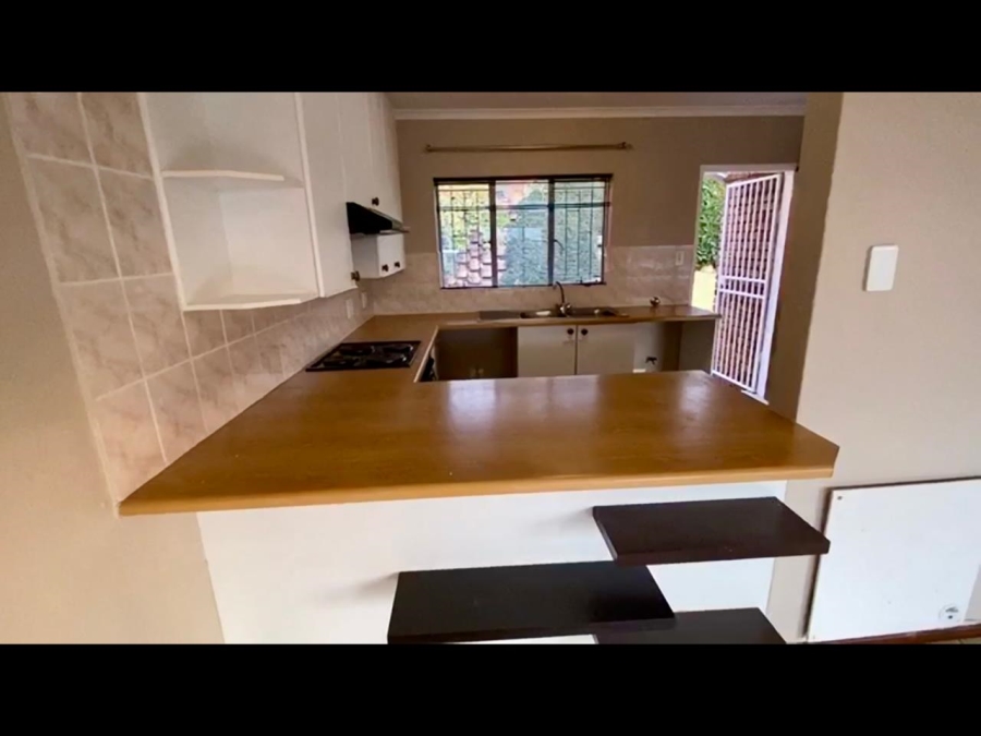 2 Bedroom Property for Sale in Helderkruin Gauteng