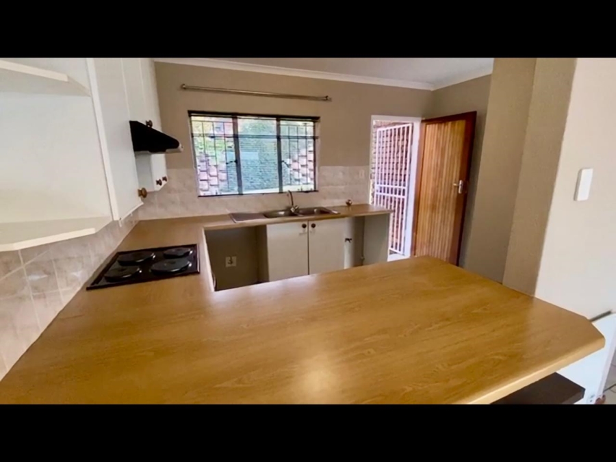 2 Bedroom Property for Sale in Helderkruin Gauteng