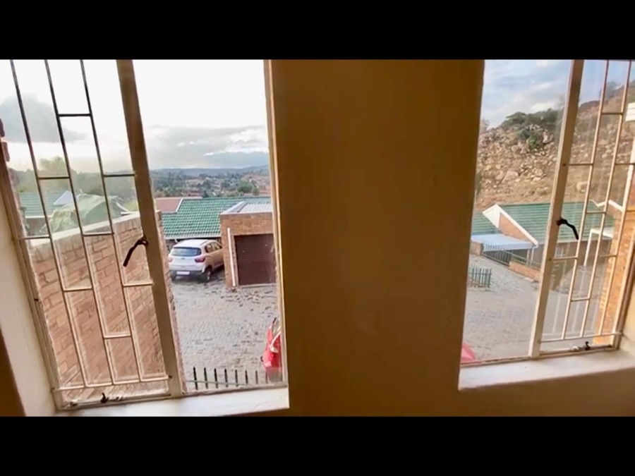 2 Bedroom Property for Sale in Helderkruin Gauteng