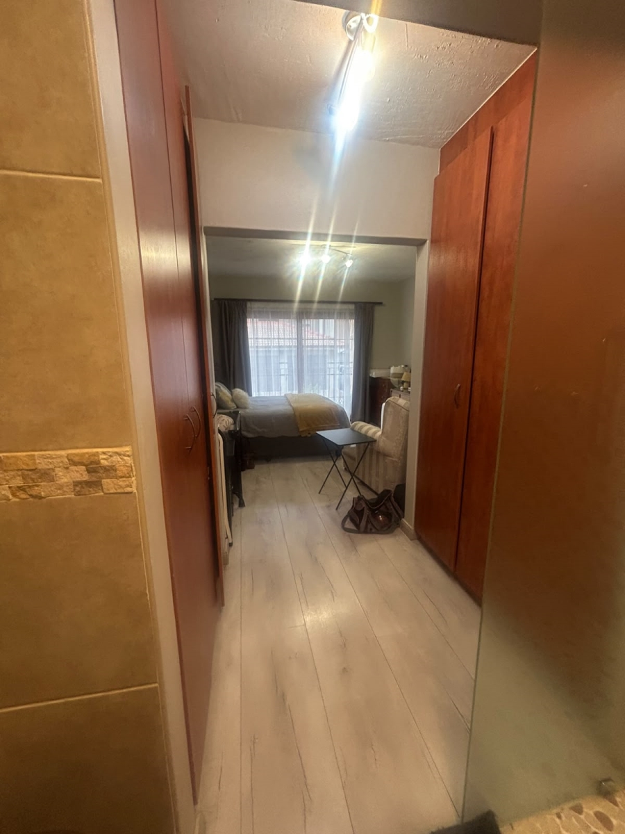 2 Bedroom Property for Sale in Sugar Bush Estate Gauteng
