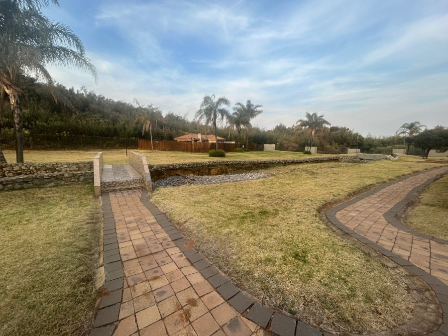 2 Bedroom Property for Sale in Sugar Bush Estate Gauteng