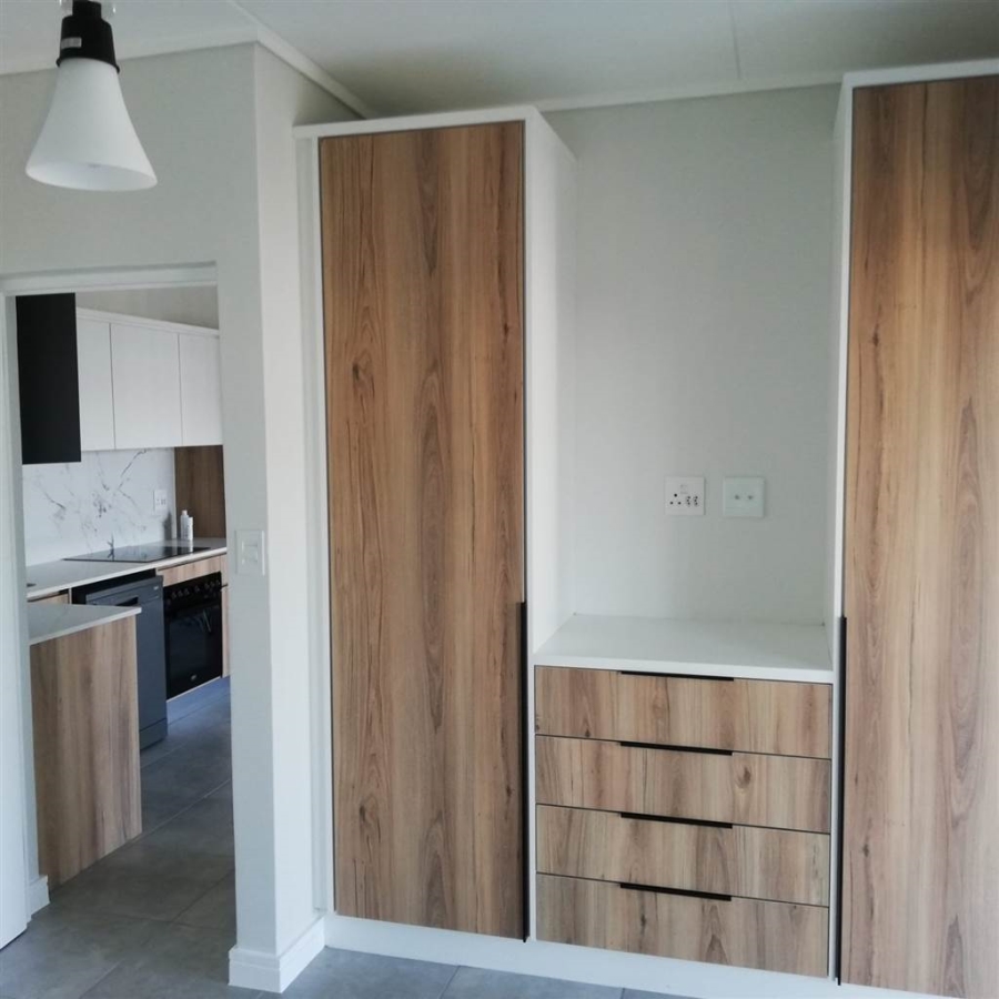 To Let 1 Bedroom Property for Rent in Waterfall Gauteng