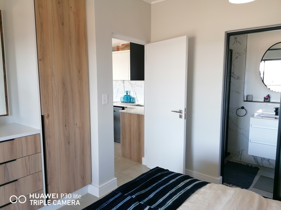 To Let 1 Bedroom Property for Rent in Waterfall Gauteng