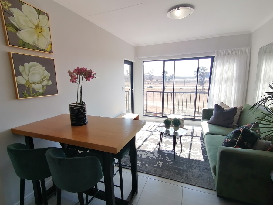 To Let 1 Bedroom Property for Rent in Waterfall Gauteng