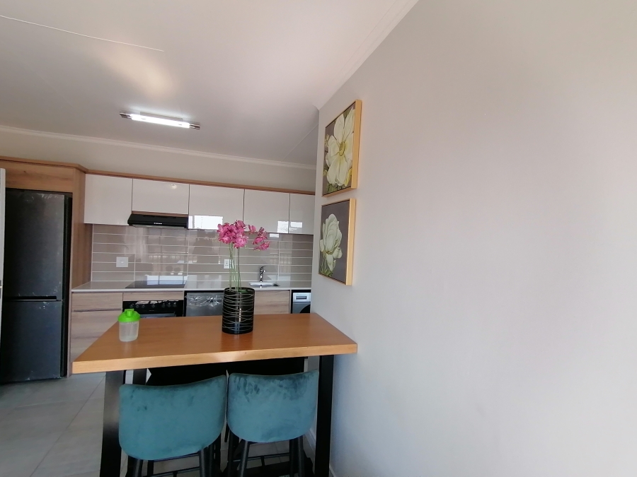 To Let 1 Bedroom Property for Rent in Waterfall Gauteng