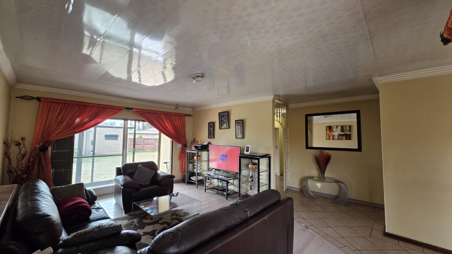 4 Bedroom Property for Sale in Kilner Park Gauteng