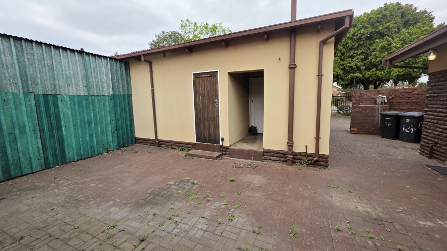 4 Bedroom Property for Sale in Kilner Park Gauteng
