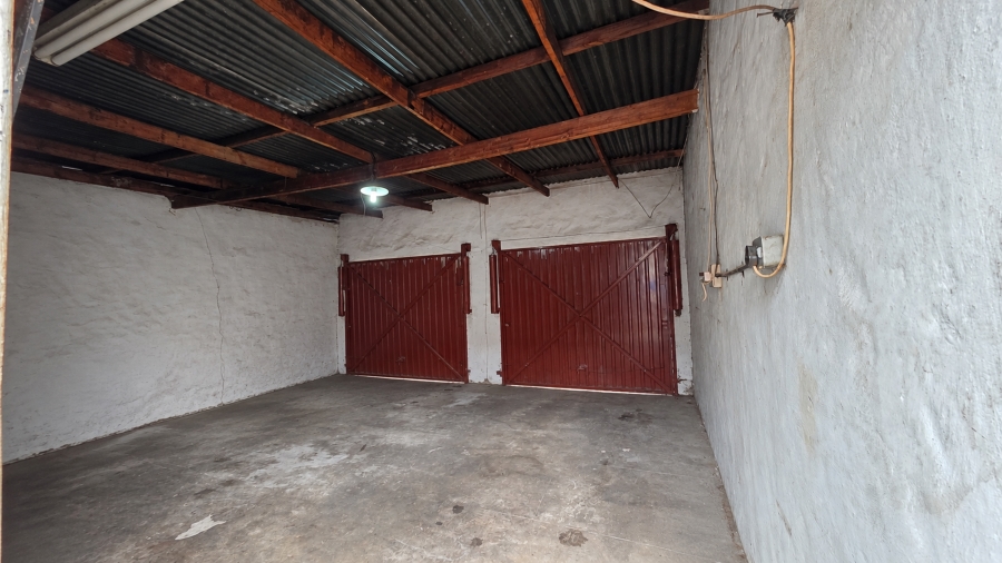 4 Bedroom Property for Sale in Kilner Park Gauteng