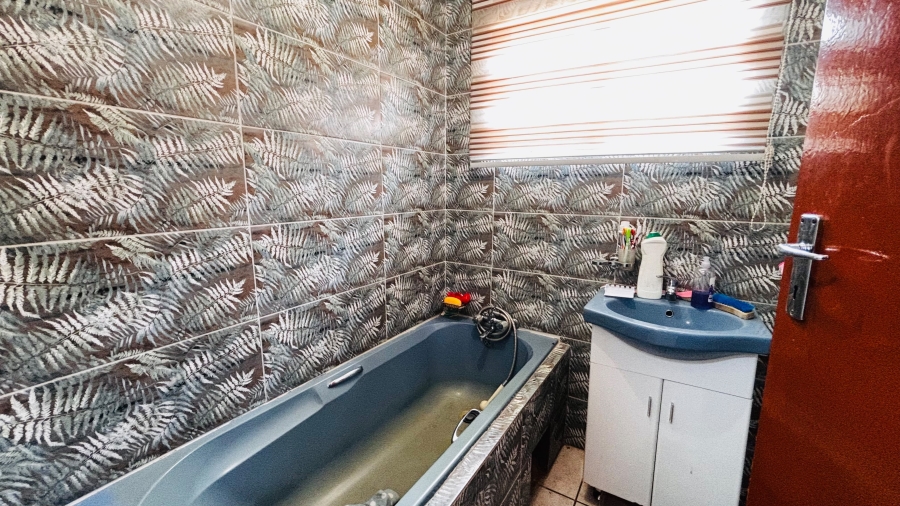 3 Bedroom Property for Sale in Delmore Park Gauteng