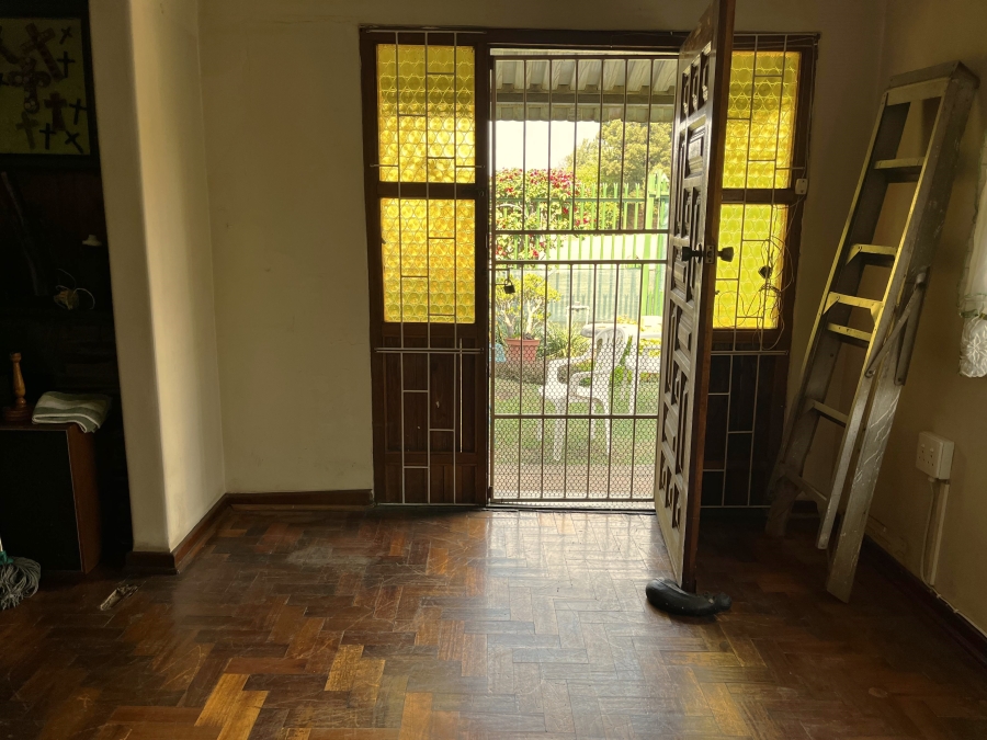 To Let 4 Bedroom Property for Rent in Les Marais Gauteng