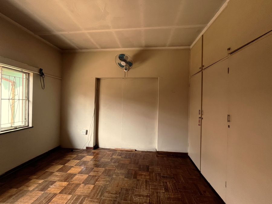 To Let 4 Bedroom Property for Rent in Les Marais Gauteng