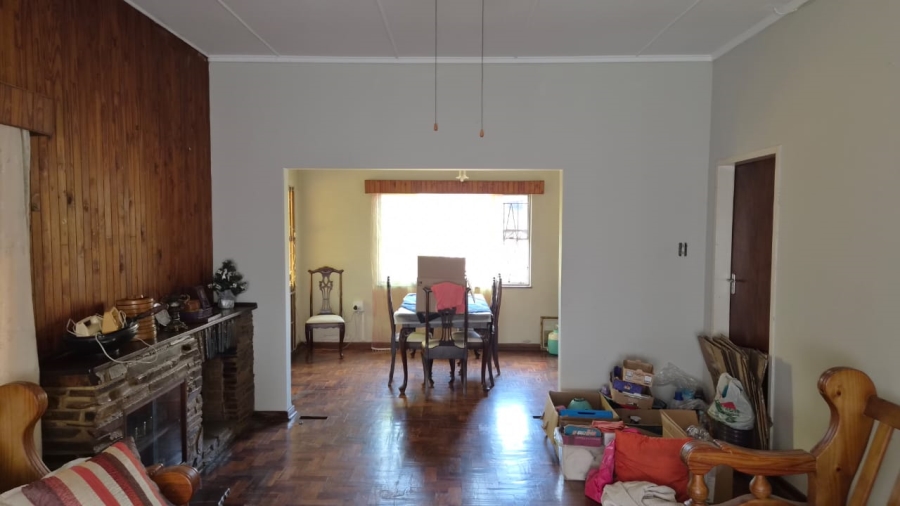 To Let 4 Bedroom Property for Rent in Les Marais Gauteng