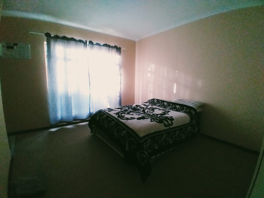 To Let 2 Bedroom Property for Rent in Chancliff A H Gauteng