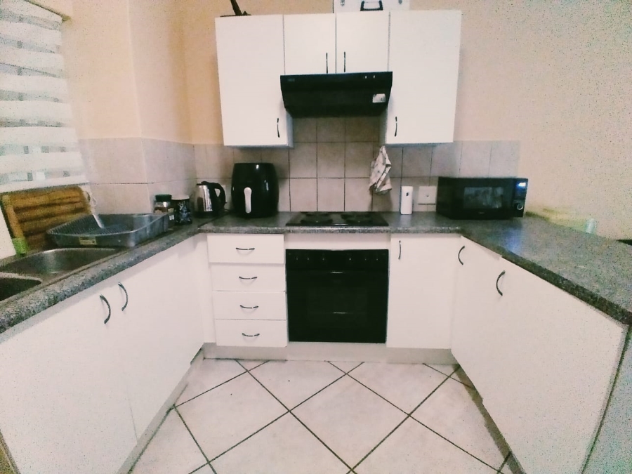 To Let 2 Bedroom Property for Rent in Chancliff A H Gauteng