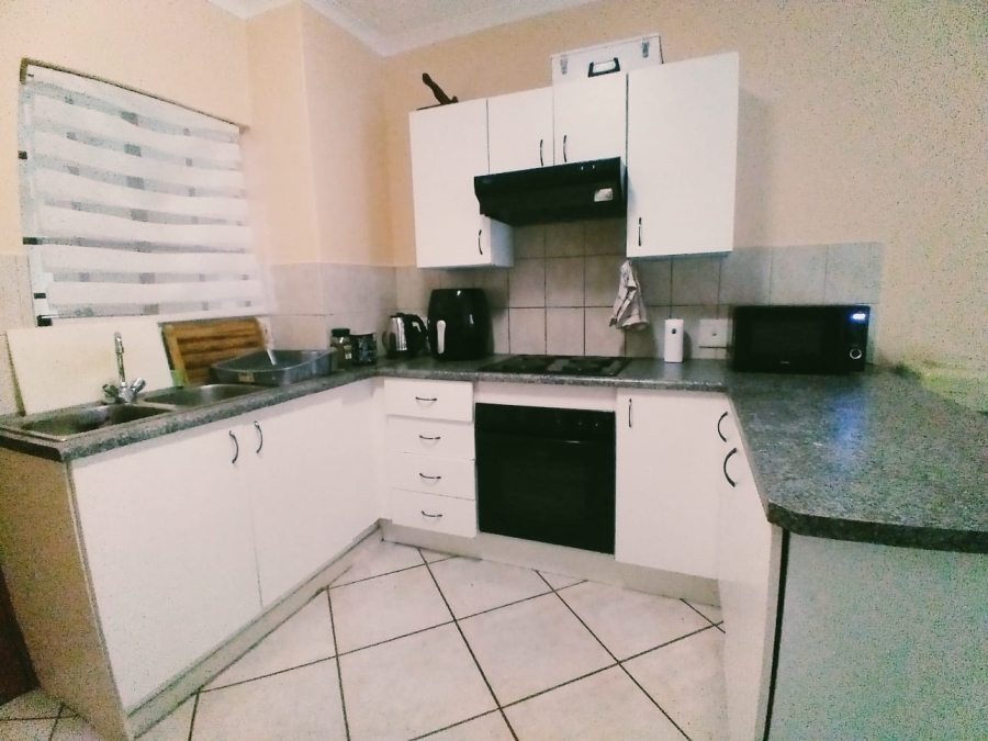 To Let 2 Bedroom Property for Rent in Chancliff A H Gauteng