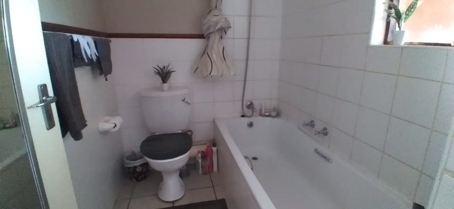 To Let 0 Bedroom Property for Rent in Wilgeheuwel Gauteng