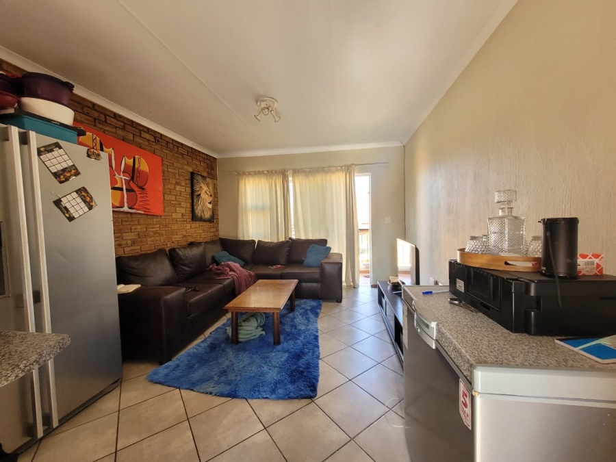 2 Bedroom Property for Sale in Honeypark Gauteng