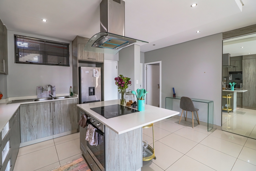 2 Bedroom Property for Sale in Broadacres Gauteng