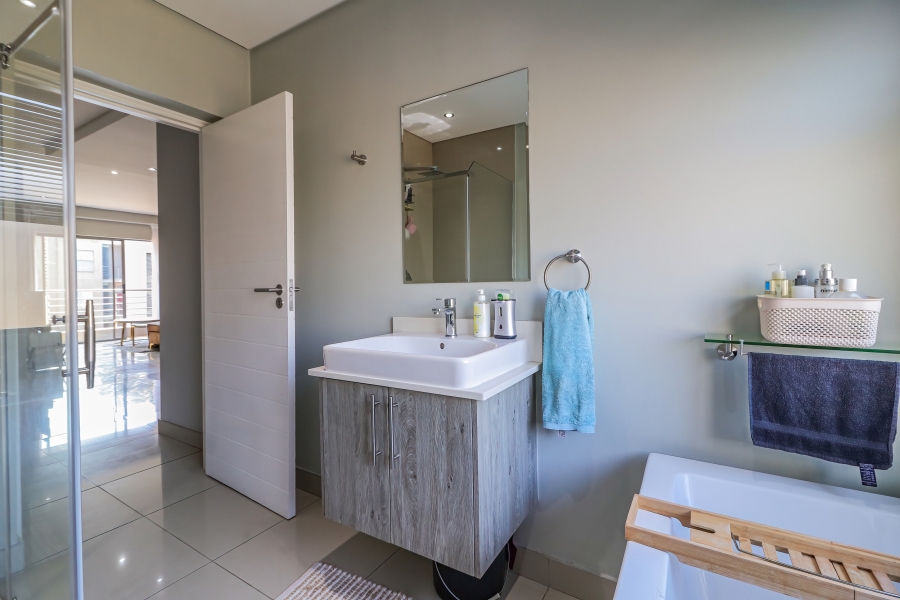 2 Bedroom Property for Sale in Broadacres Gauteng