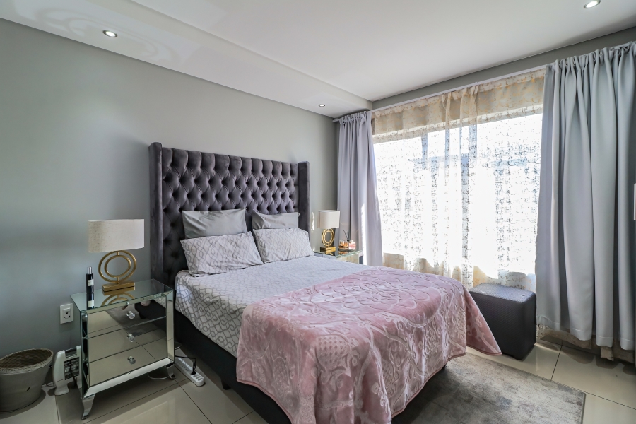 2 Bedroom Property for Sale in Broadacres Gauteng
