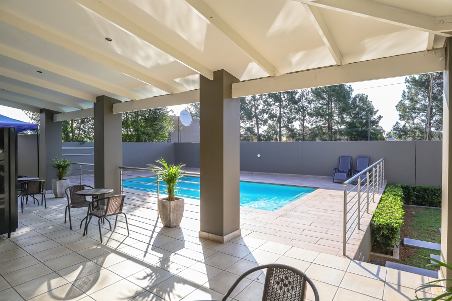 2 Bedroom Property for Sale in Broadacres Gauteng