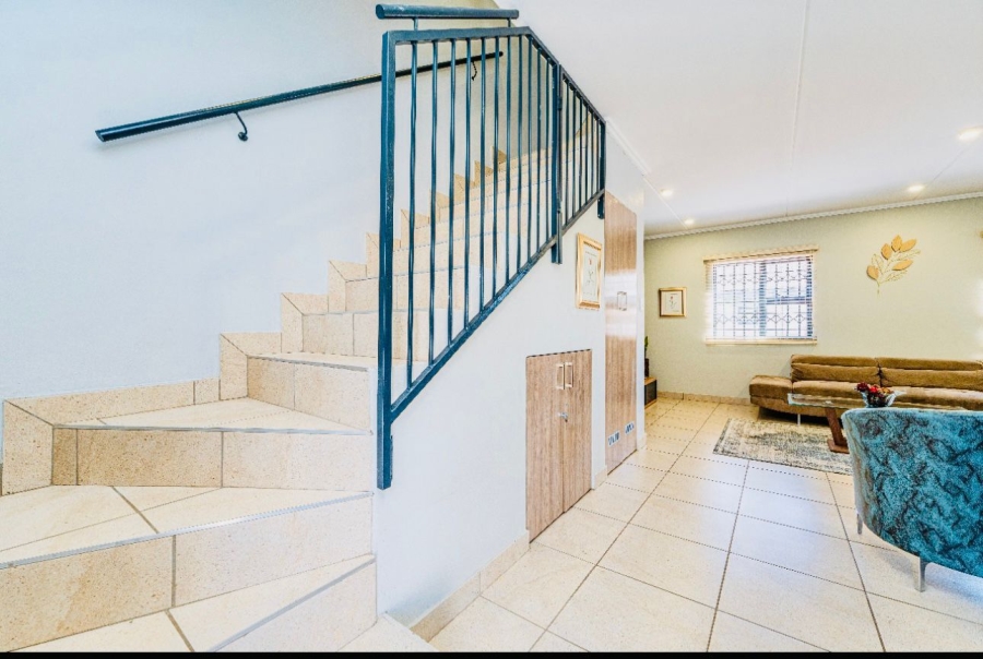 To Let 4 Bedroom Property for Rent in Mindalore Gauteng