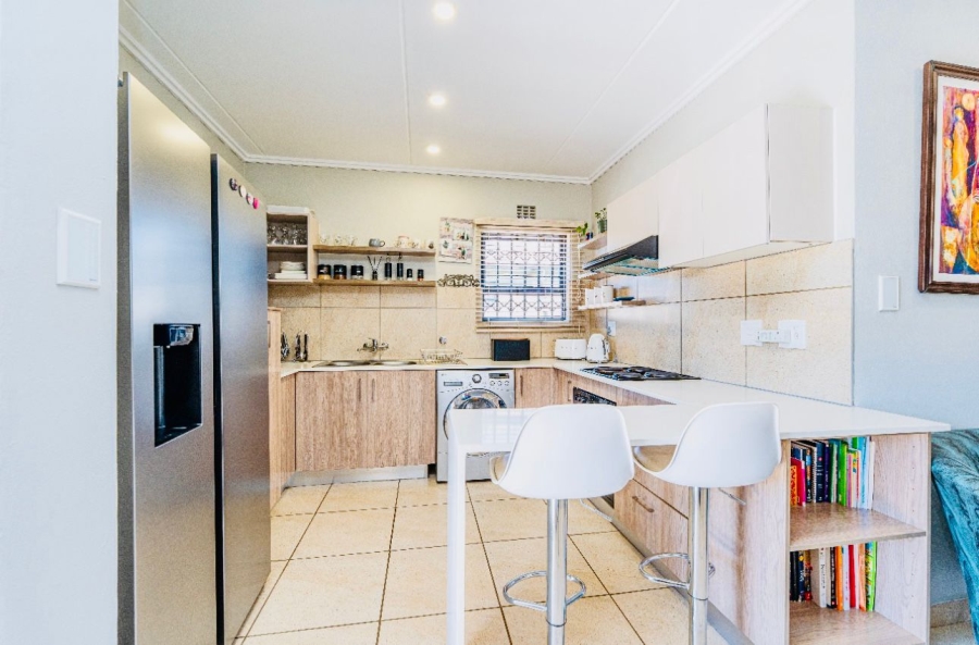 To Let 4 Bedroom Property for Rent in Mindalore Gauteng