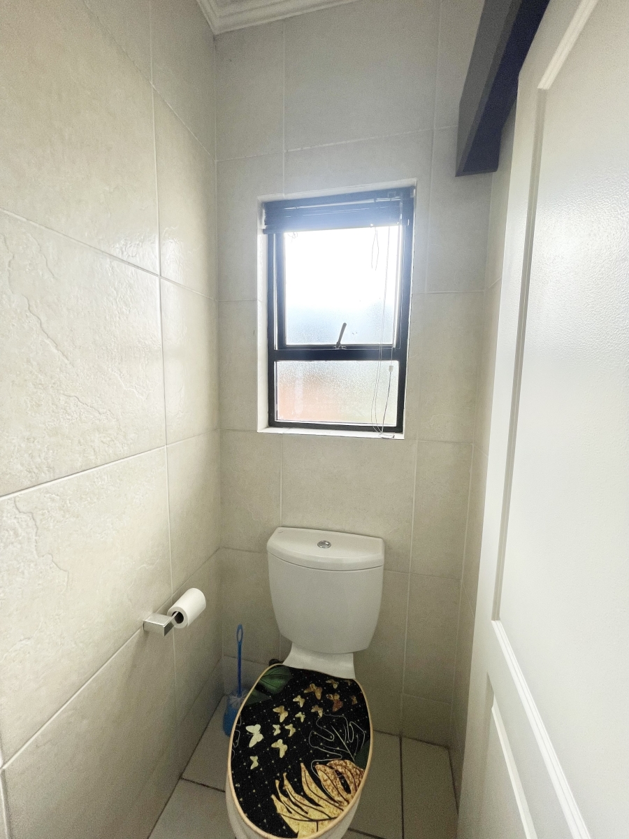 2 Bedroom Property for Sale in Fourways Gauteng