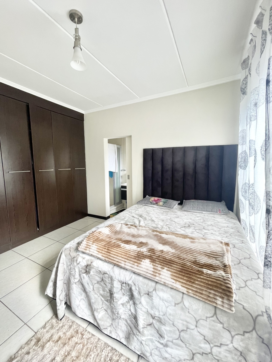 2 Bedroom Property for Sale in Fourways Gauteng