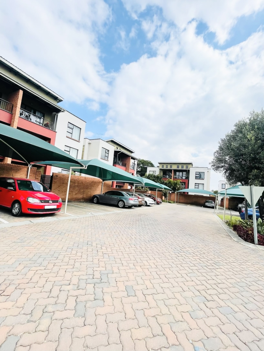 2 Bedroom Property for Sale in Fourways Gauteng