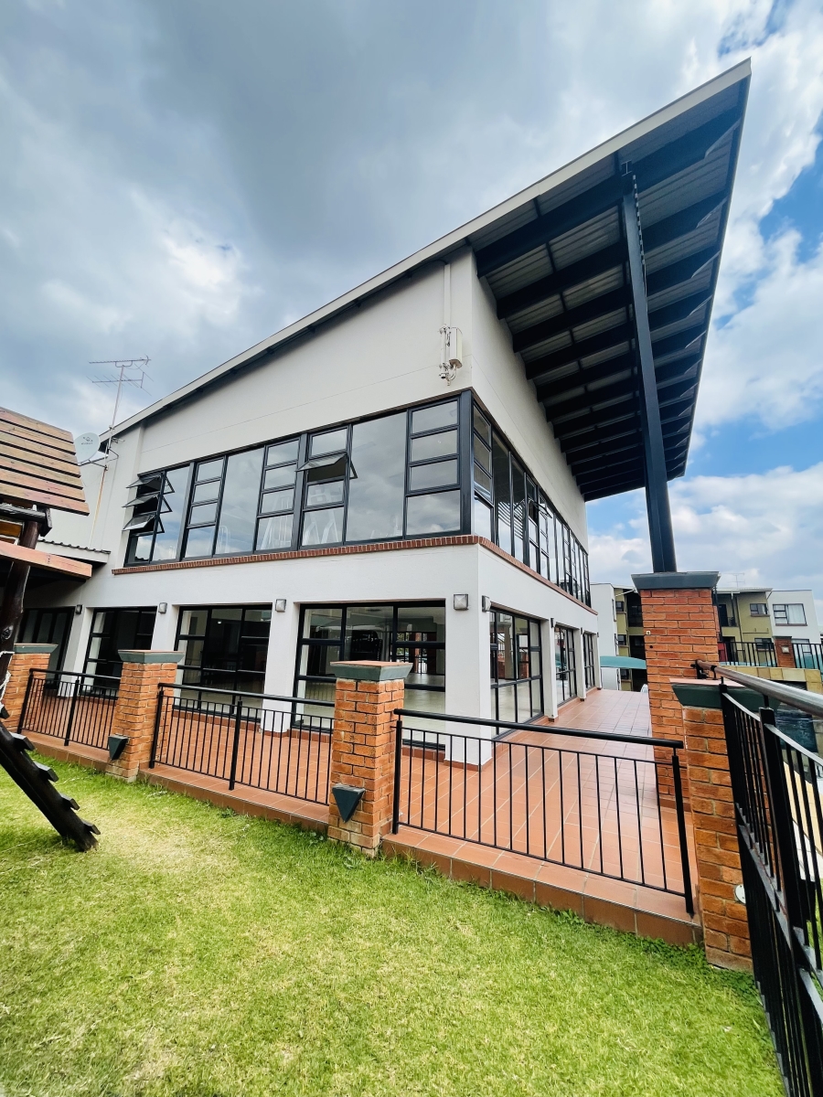 2 Bedroom Property for Sale in Fourways Gauteng