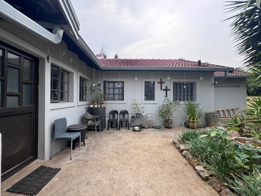 3 Bedroom Property for Sale in Bonaero Park Gauteng