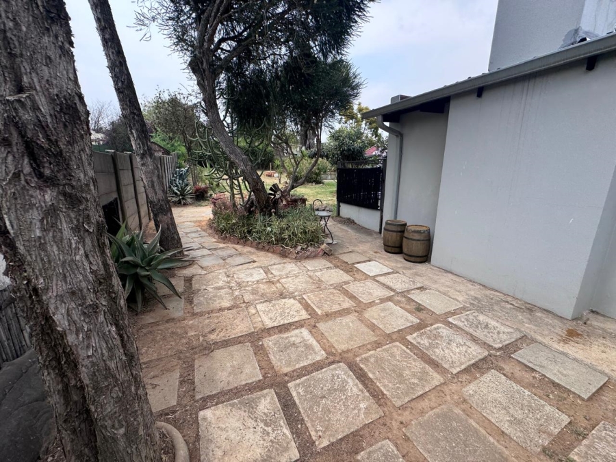 3 Bedroom Property for Sale in Bonaero Park Gauteng