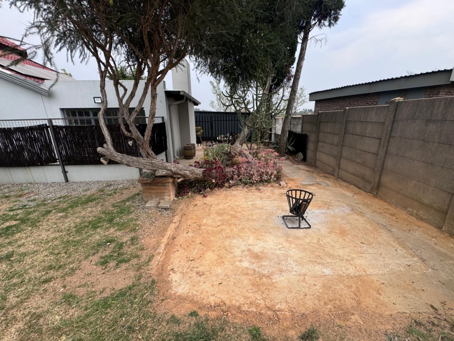 3 Bedroom Property for Sale in Bonaero Park Gauteng